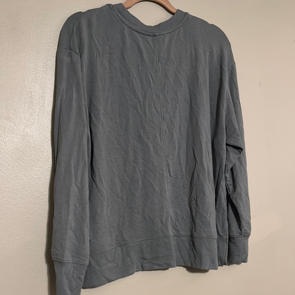 Women's Workshop Republic Gray Crew Neck Sweater - Picture 4 of 4